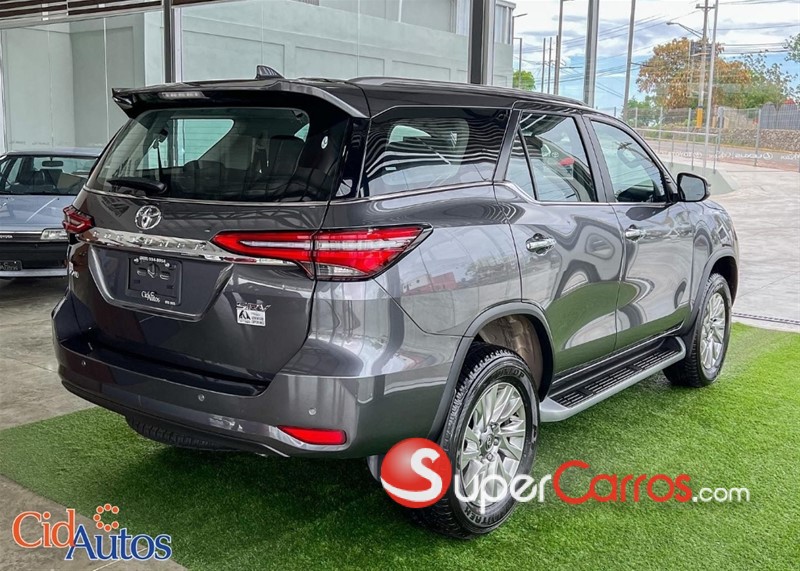 Toyota Fortuner Srv Tss Supercarros