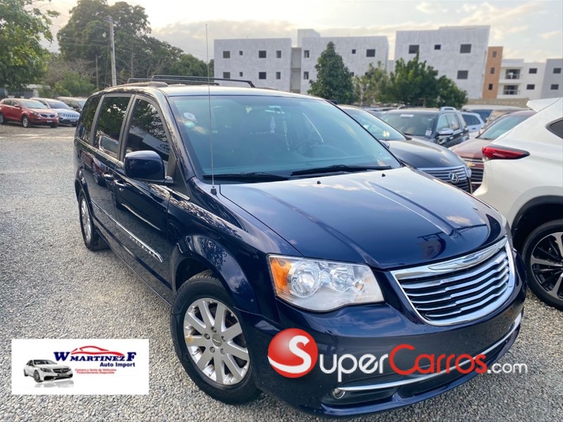 Chrysler Town Country Touring 2015 1318962 SuperCarros