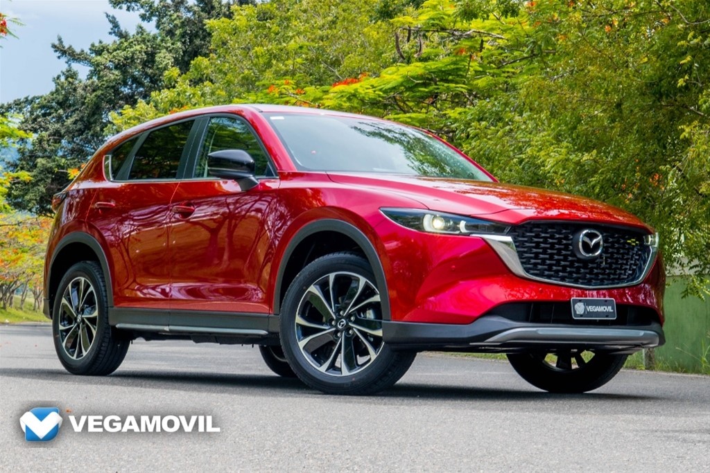 Encuentra los accesorios disponibles para su SUV Mazda CX-5 2023