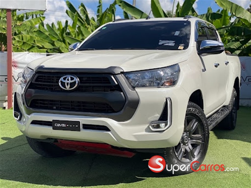 Sorpresa en el ranking de autos más vendidos de 2022: qué modelos  destronaron a la Toyota Hilux