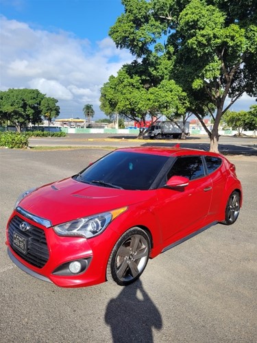 Hyundai Veloster TURBO