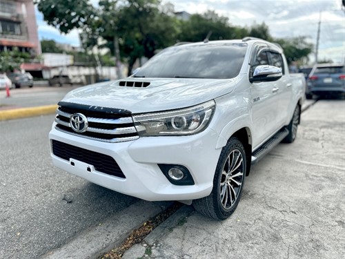 Toyota Hilux SRV