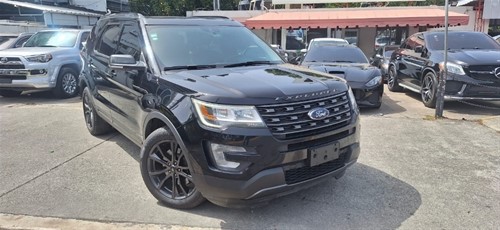 Ford Explorer XLT 4WD