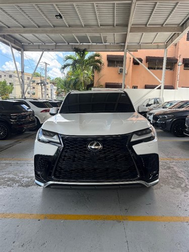 Lexus LX 600 F Sport