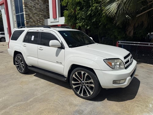 Toyota 4 Runner  SR5 Adventure