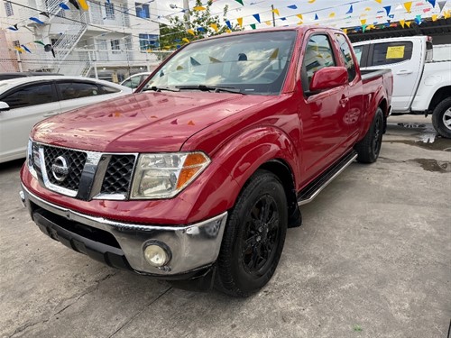 Nissan Frontier LE