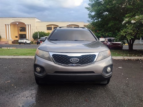 Kia Sorento LX