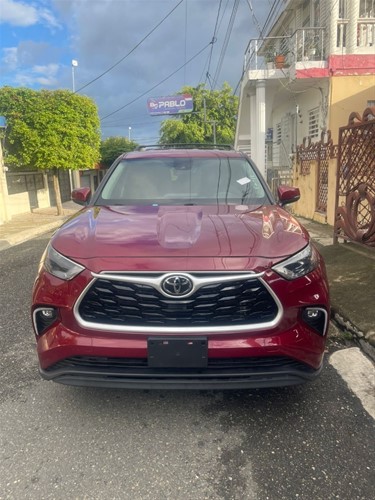 Toyota Highlander LE