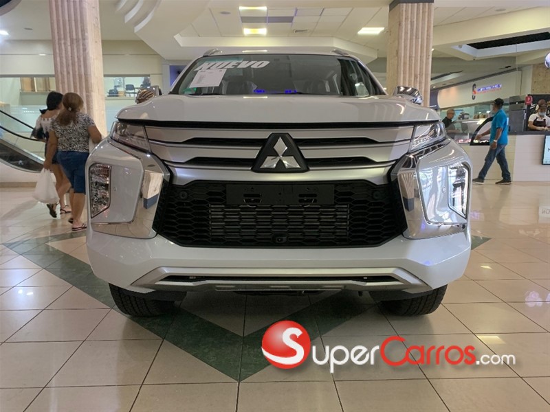 Mitsubishi Montero Sport 2024 1338878