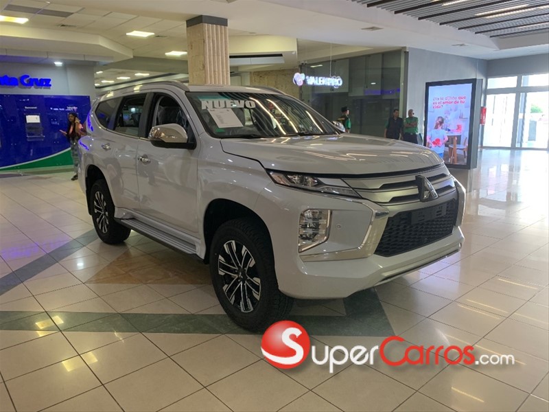 Mitsubishi Montero Sport 2024 1338878