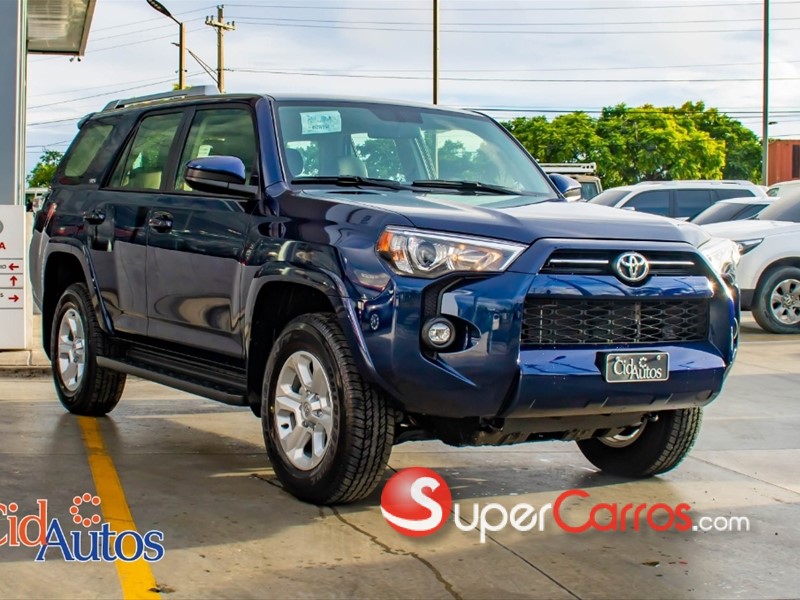 Toyota 4 Runner SR5 2024 1382281