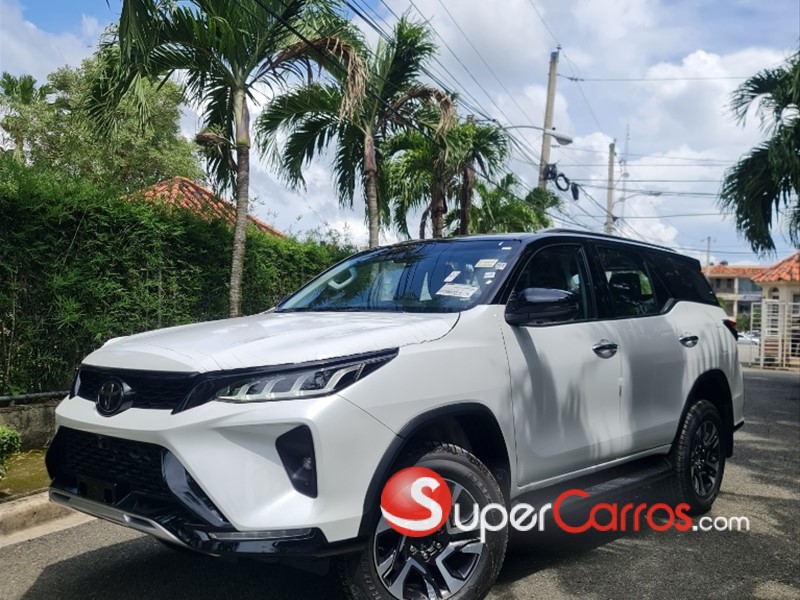 Toyota Fortuner DIAMOND 2025 #1452157 - SuperCarros.com