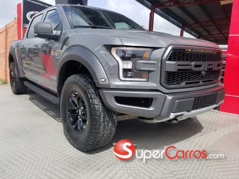Ford F 150 Raptor SVT 2018 #1171518 - SuperCarros.com